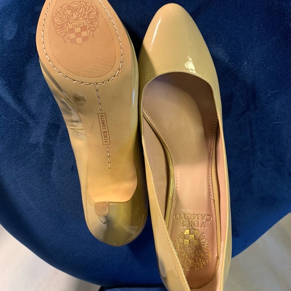 Vince Camuto Patent leather pumps - Picture 3 of 6